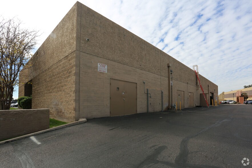 More Photos Of 1848 E University Dr, Tempe Manufacturing For Lease