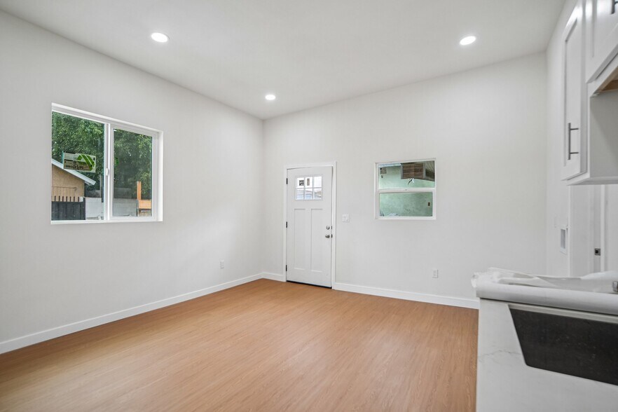 More Photos Of 1844-1848 Atlantic Ave, Long Beach Storefront Retail Residential For Sale