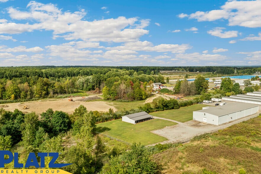 More Photos Of 3603 Larchmont NE ave, Warren Warehouse For Sale