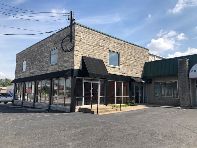 More Photos Of 5223-5227 Dixie Hwy, Louisville Storefront Retail Office For Lease