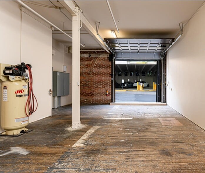 More Photos Of 39 N Lexington Ave, Asheville Storefront Retail Office For Sale