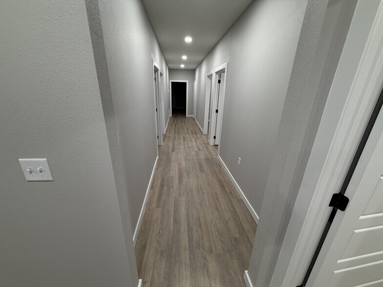 More Photos Of 1648 FM 450, Hallsville Office For Lease