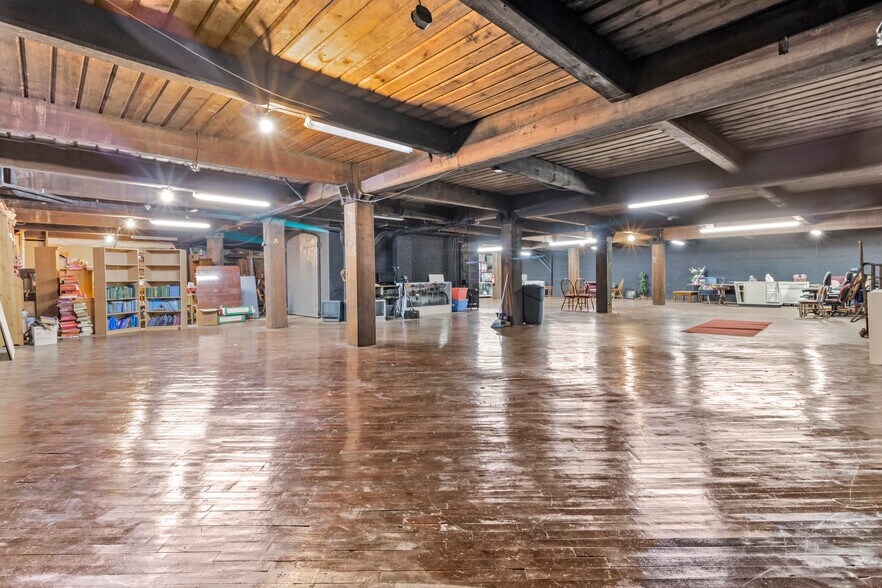 More Photos Of , Philadelphia Unknown For Sale