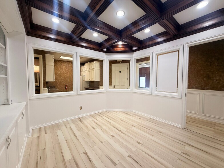 More Photos Of 7161 Lee Hwy, Chattanooga Medical For Sale