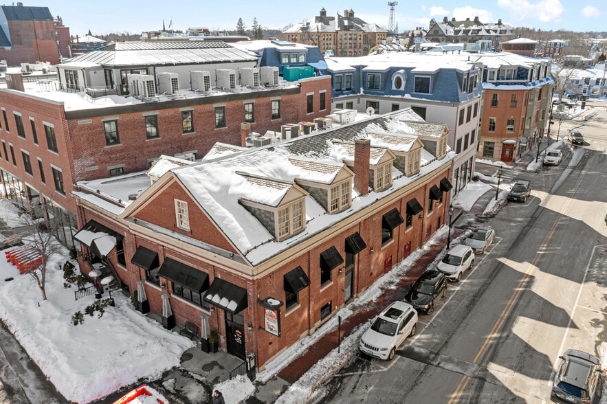 More Photos Of 172 Hanover St, Portsmouth Restaurant For Sale