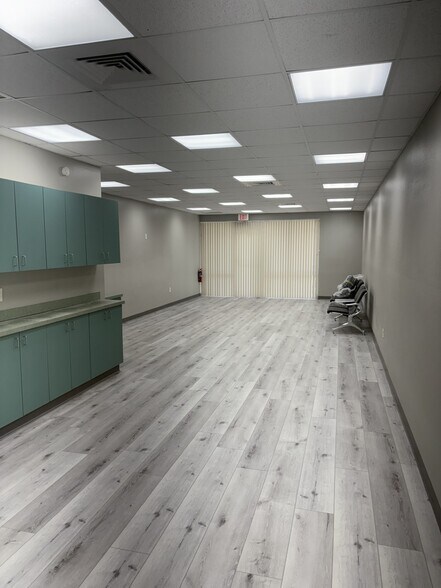 More Photos Of 13787 Belcher Rd, Largo Medical For Lease