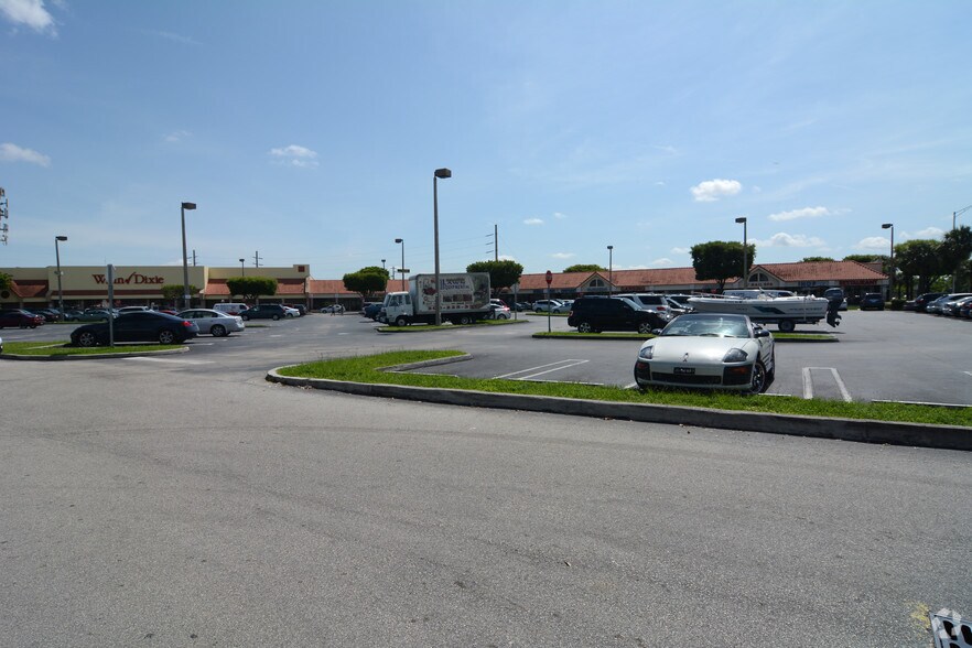 More Photos Of 14505-14657 Bird Rd, Miami General Retail For Lease