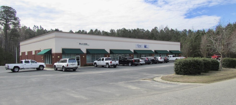 More Photos Of 120 N Tech Dr, Clayton Light Manufacturing For Lease