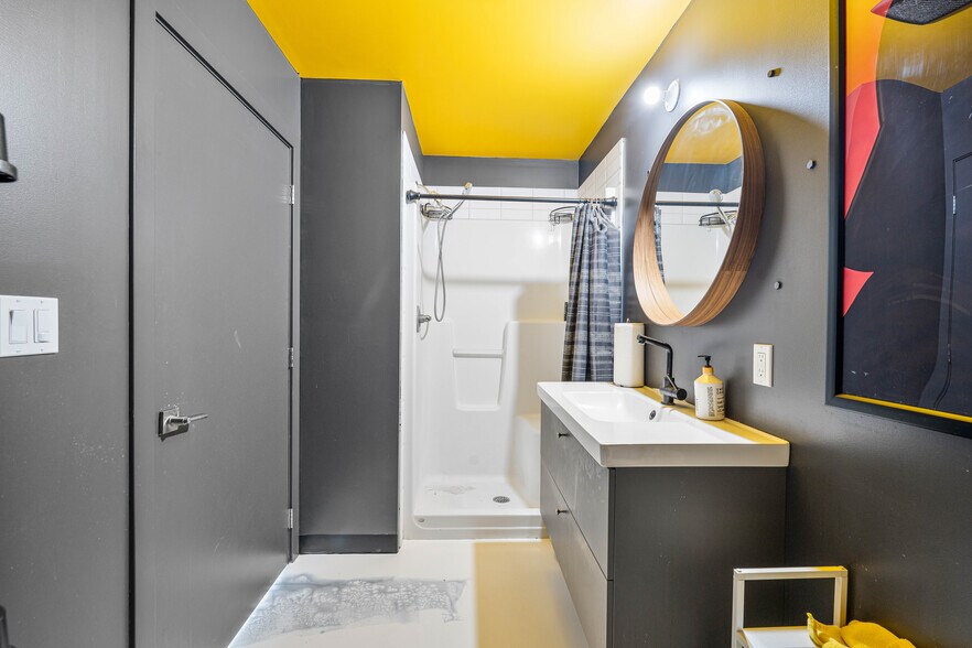 More Photos Of 1750 120 Av NE, Calgary Warehouse For Sale