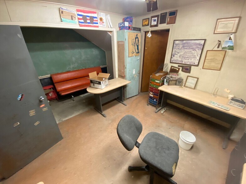 More Photos Of 2039 N Yale Ave, Tulsa Truck Terminal For Lease