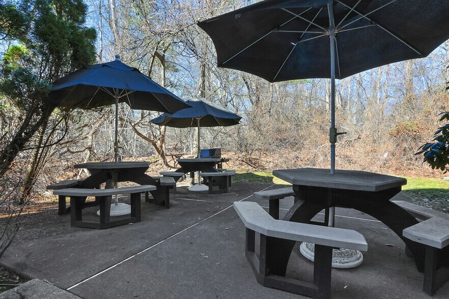 More Photos Of 100 Dutch Hill Rd, Orangeburg Medical For Lease