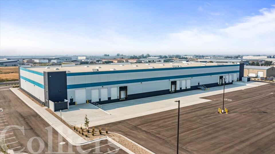 More Photos Of 4315 Skyway St, Caldwell Warehouse For Sale