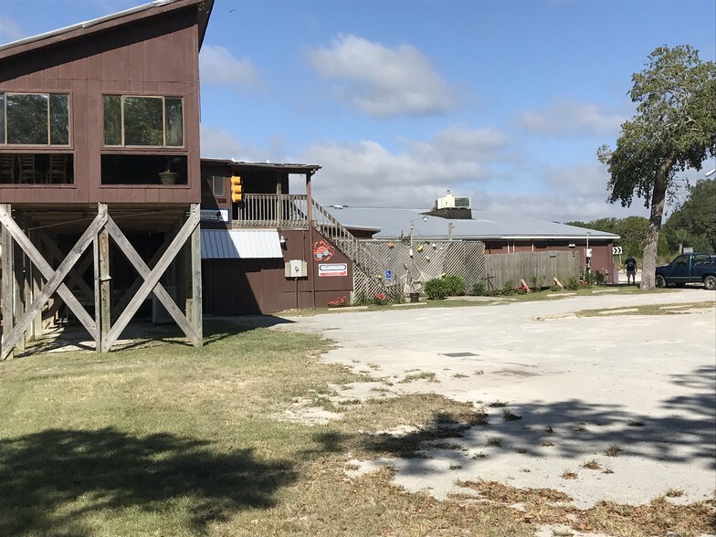 More Photos Of 310 Sunset Blvd N, Sunset Beach Restaurant For Sale