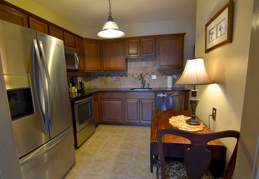 More Photos Of 72 Union Ave, Saratoga Springs Apartments For Sale