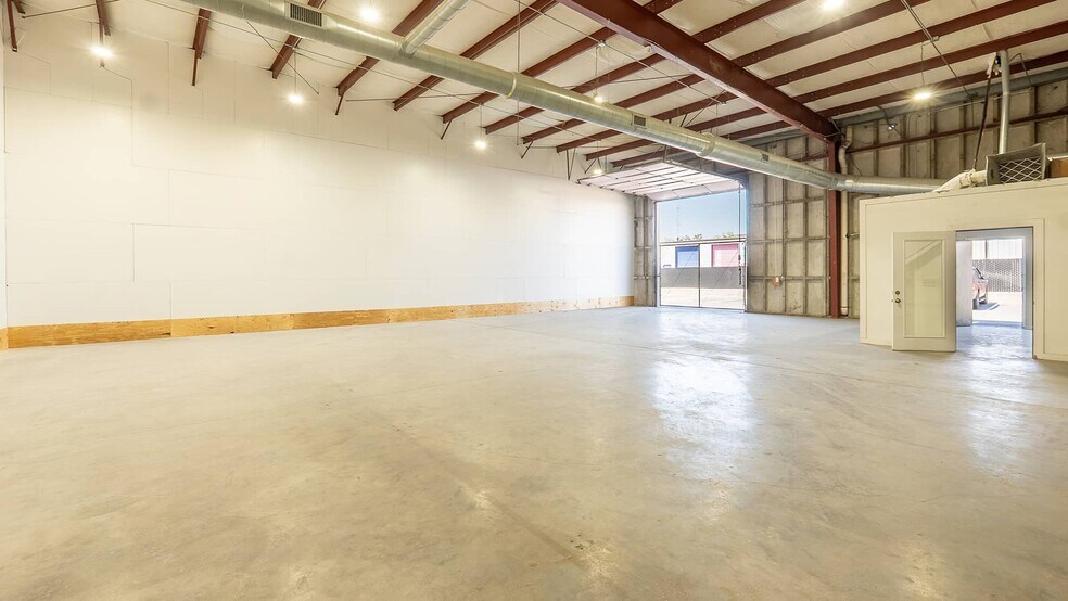 More Photos Of 310 St Elmo Rd, Austin Unknown For Lease