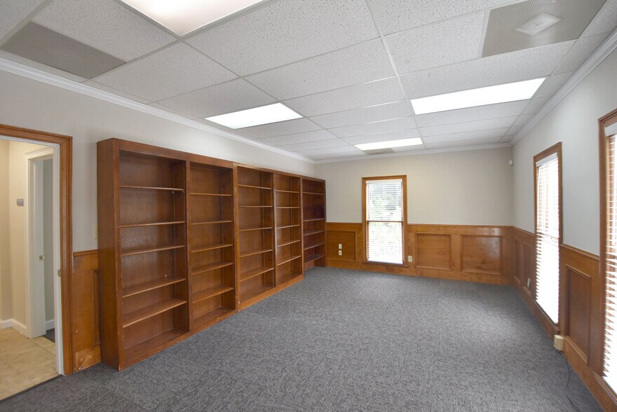More Photos Of 116 Peachtree Ct, Peachtree City Medical For Lease
