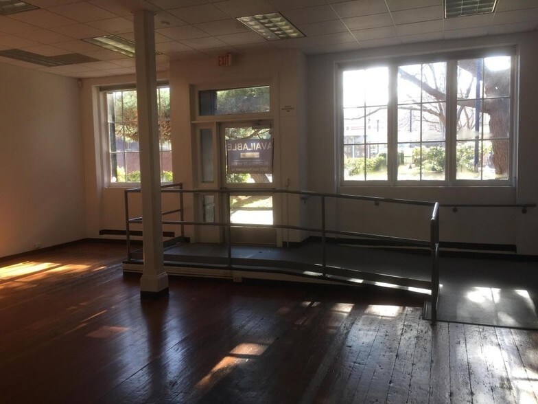 Primary Photo Of 422-432 1st St, Eureka Office For Lease