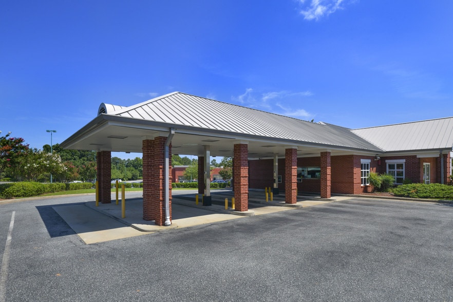 More Photos Of 4636 W Market St, Greensboro Bank For Sale