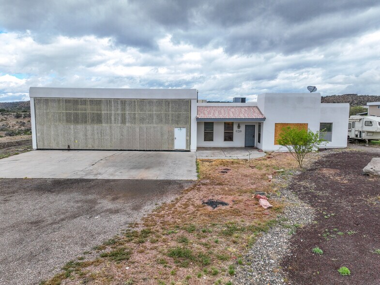 More Photos Of 3760 E Airport Dr, Rimrock Specialty For Sale