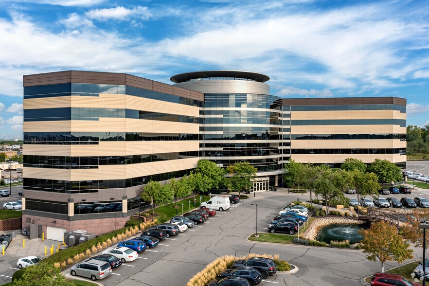 More Photos Of 3001 NE Broadway St, Minneapolis Office For Lease