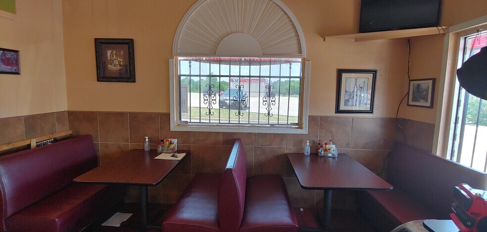 More Photos Of 2606 E Veterans Memorial Blvd, Killeen Restaurant For Sale