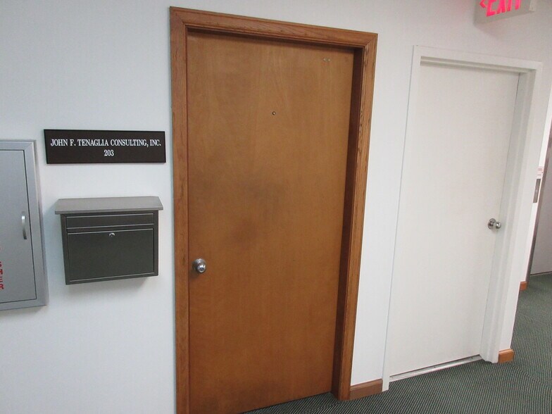 More Photos Of 1500 E Las Olas Blvd, Fort Lauderdale Office For Lease