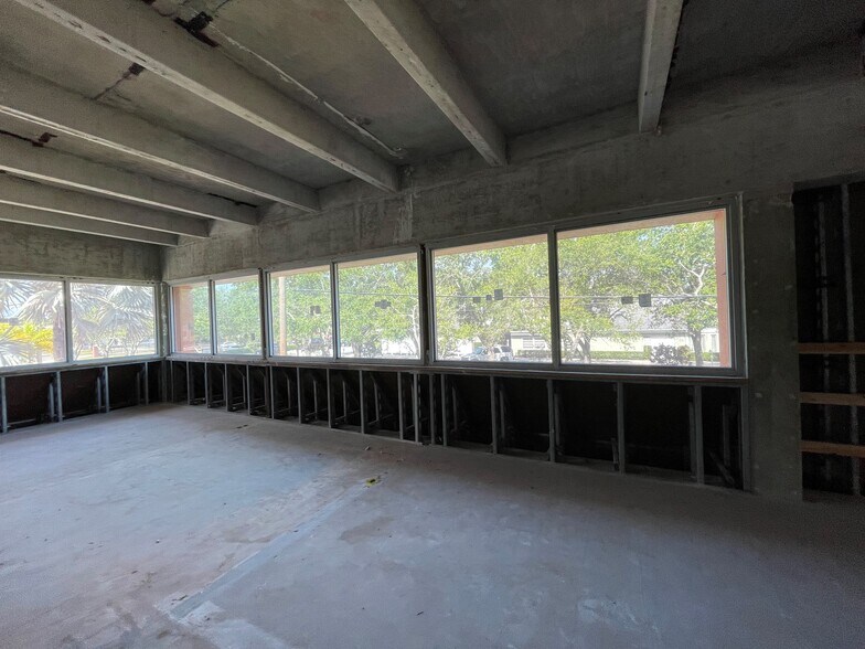 More Photos Of 500 SE Osceola St, Stuart Medical For Sale