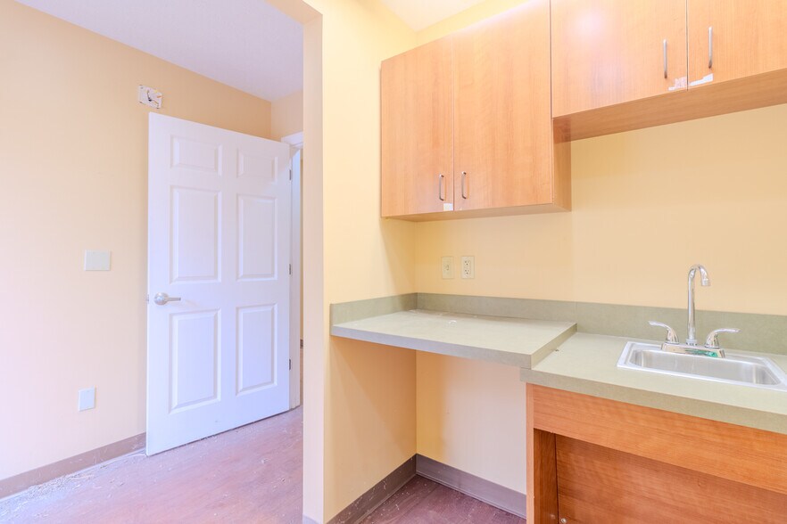 More Photos Of 1600 Wildlife Lodge Rd, Lower Burrell Medical For Lease