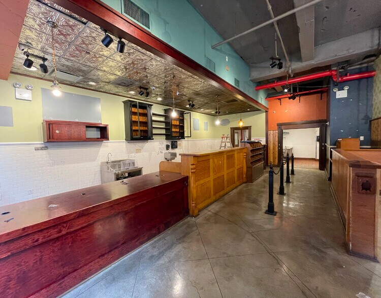 More Photos Of 100 Park Ave, New York Office For Lease