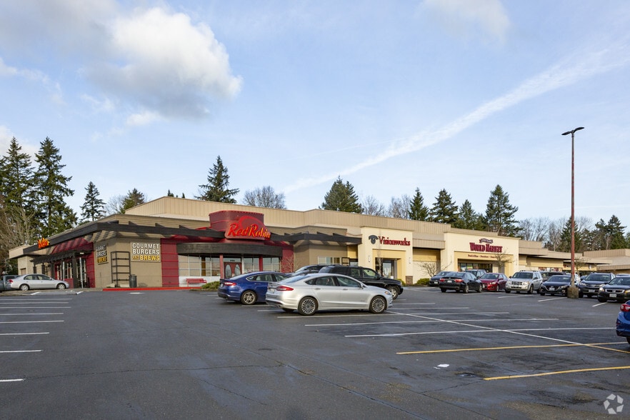More Photos Of 10100-10124 SW Washington Square Rd, Tigard General Retail For Lease