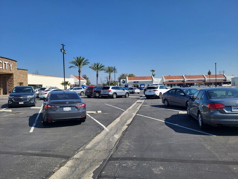 More Photos Of , Bakersfield General Retail For Sale