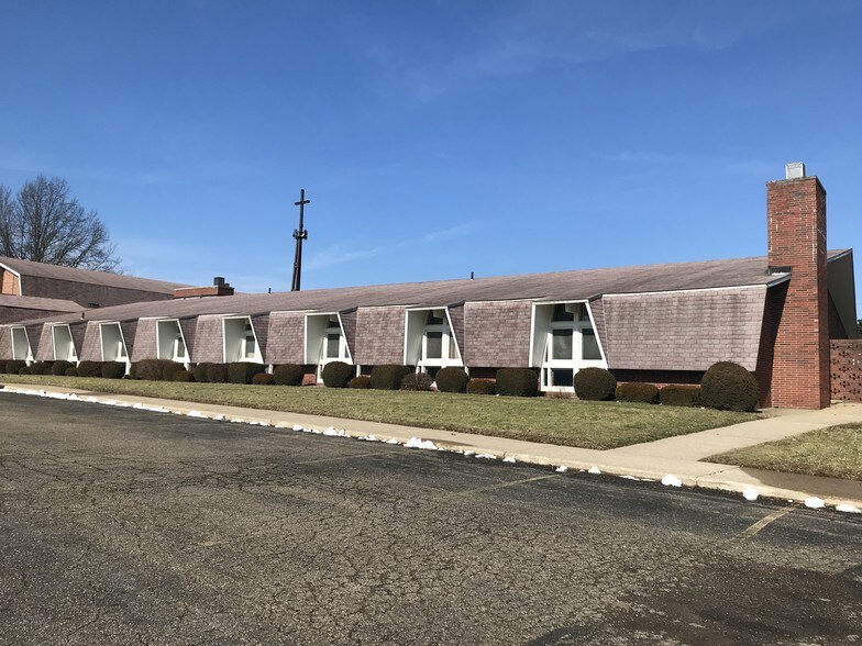 1900 Wales Rd NE, Massillon, OH 44646 Religious Facility For Sale