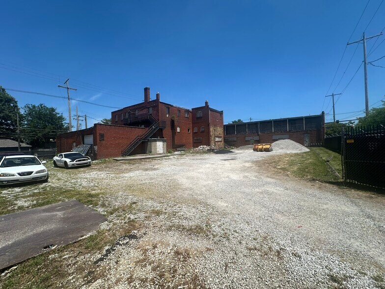 More Photos Of 268 11th ave, Columbus Land For Sale