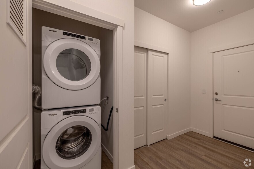 More Photos Of 12548 Lake City Way NE, Seattle Apartments For Lease