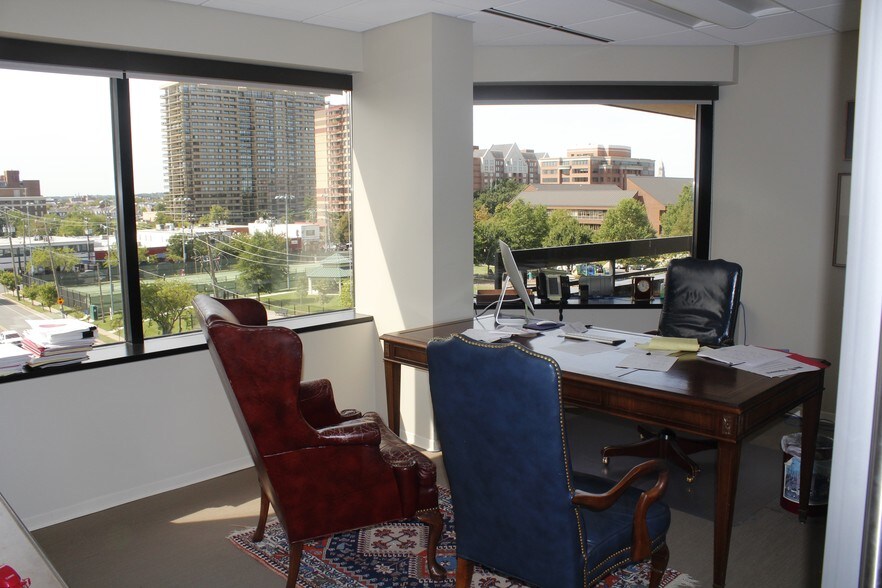 More Photos Of 1001 N Fairfax St, Alexandria Office For Lease