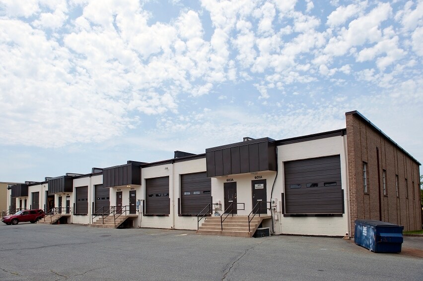More Photos Of 601-615 Lofstrand Ln, Rockville Warehouse For Lease