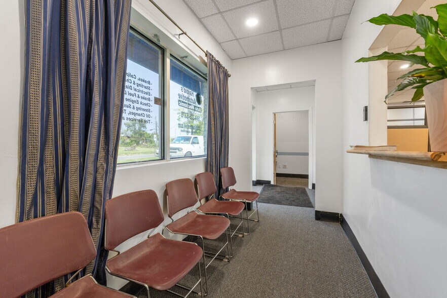 More Photos Of 820-840 Mansfield Ave, Columbus Flex For Sale