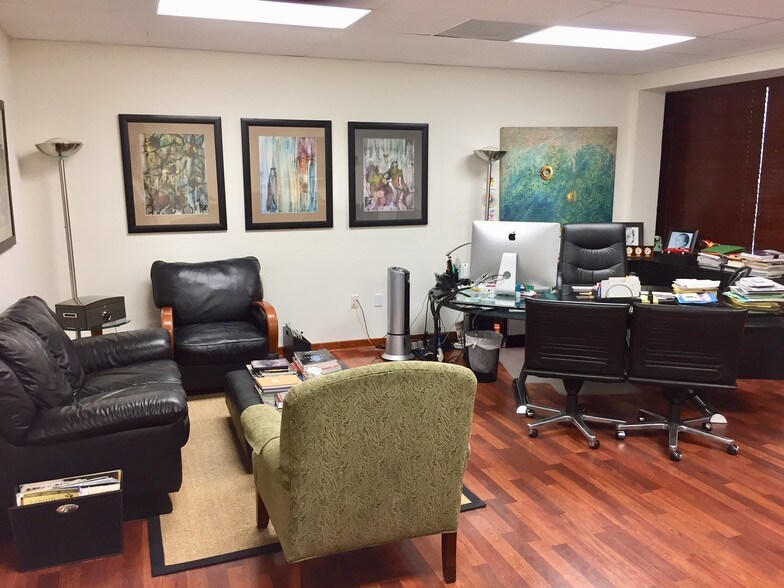 More Photos Of 2620 SW 27th Ave, Miami Office For Lease