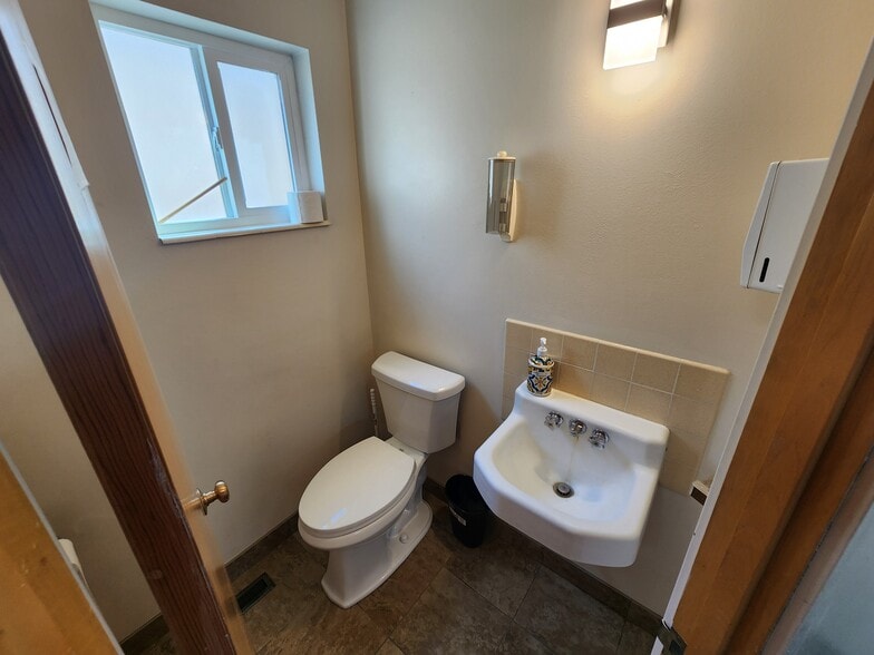 More Photos Of 520 3rd St, Idaho Falls Office For Sale