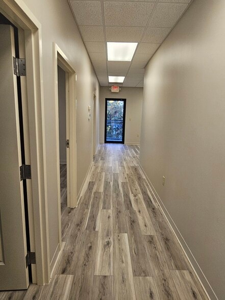 More Photos Of 2013 Lawrenceville Suwanee Rd, Lawrenceville Office For Lease