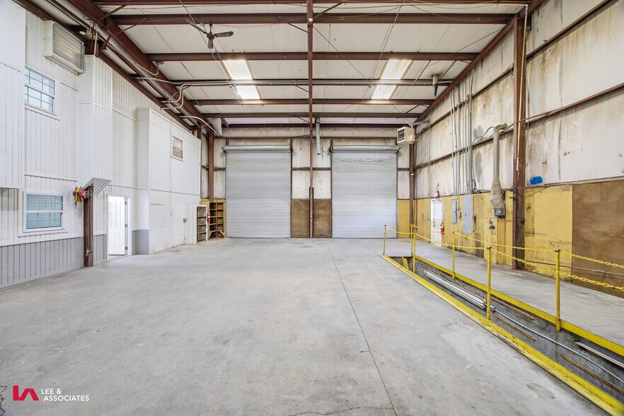 More Photos Of 1364 Candler Rd, Gainesville Truck Terminal For Lease