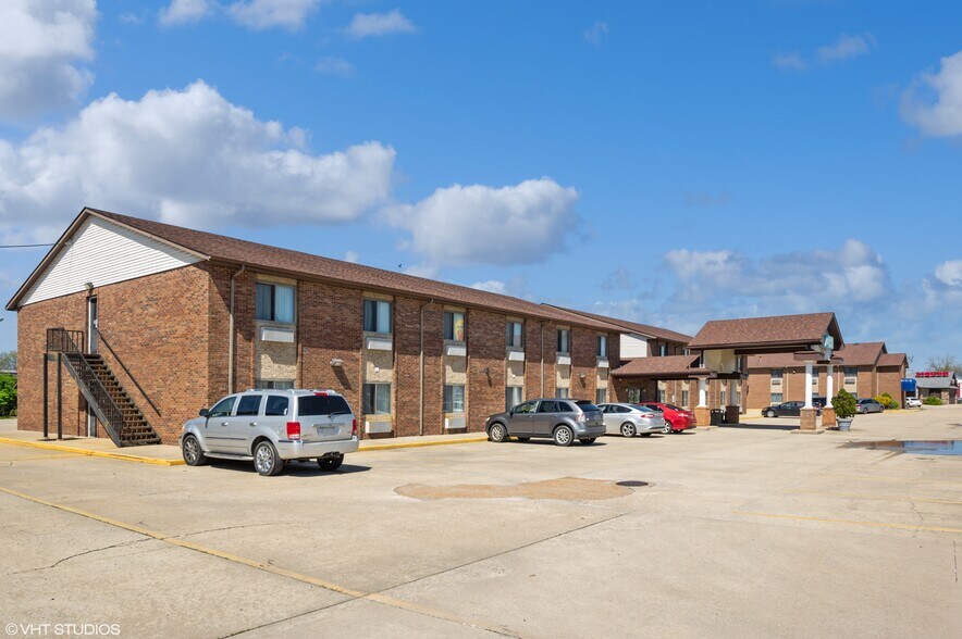 More Photos Of 1731 S State Route 127, Greenville Hotel For Sale