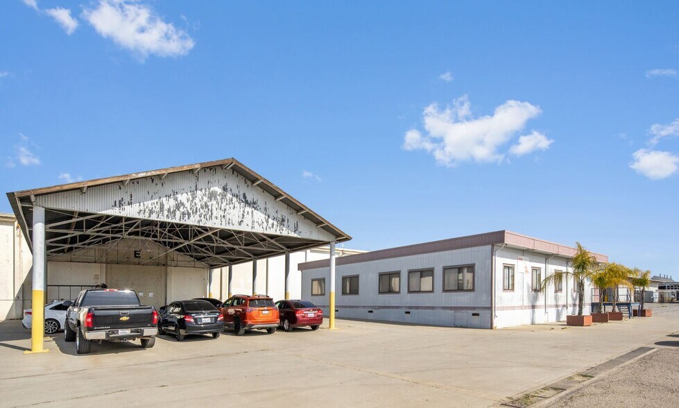 More Photos Of 6001 Snow Rd, Bakersfield Industrial For Sale