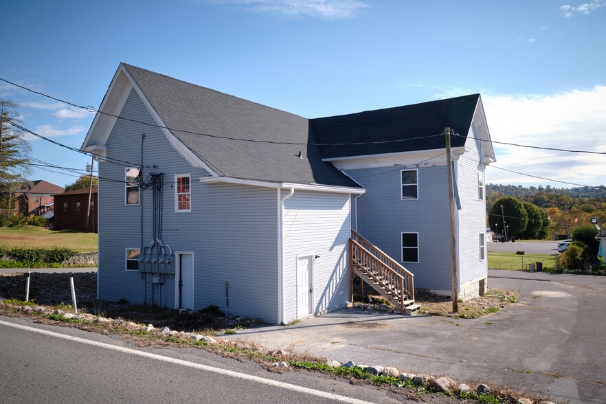 More Photos Of , Tazewell Multifamily For Sale