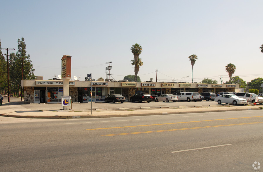 Primary Photo Of 20113-20129 Vanowen St, Winnetka Storefront For Lease