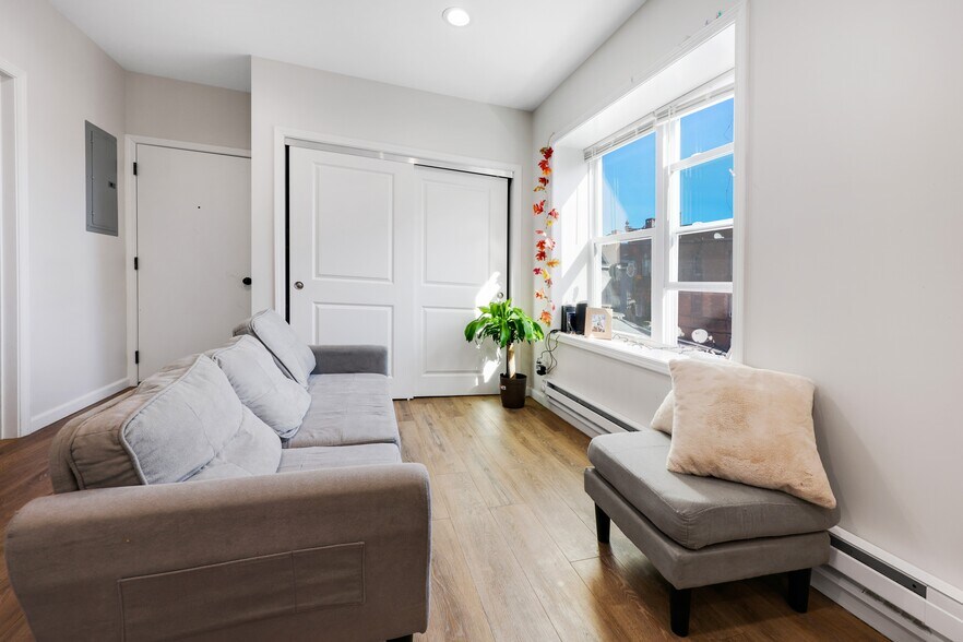 More Photos Of 5-13 Academy St, Poughkeepsie Apartments For Sale