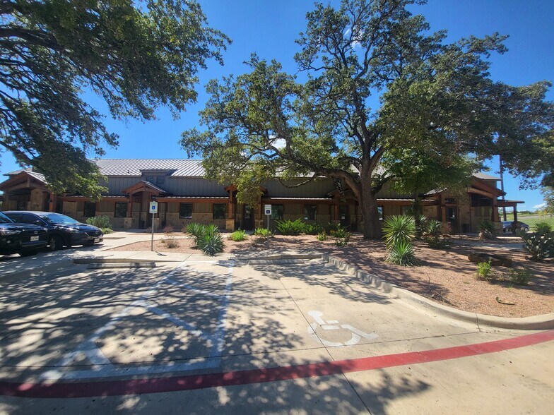 More Photos Of 9105 Adams Ln, Temple Office For Lease