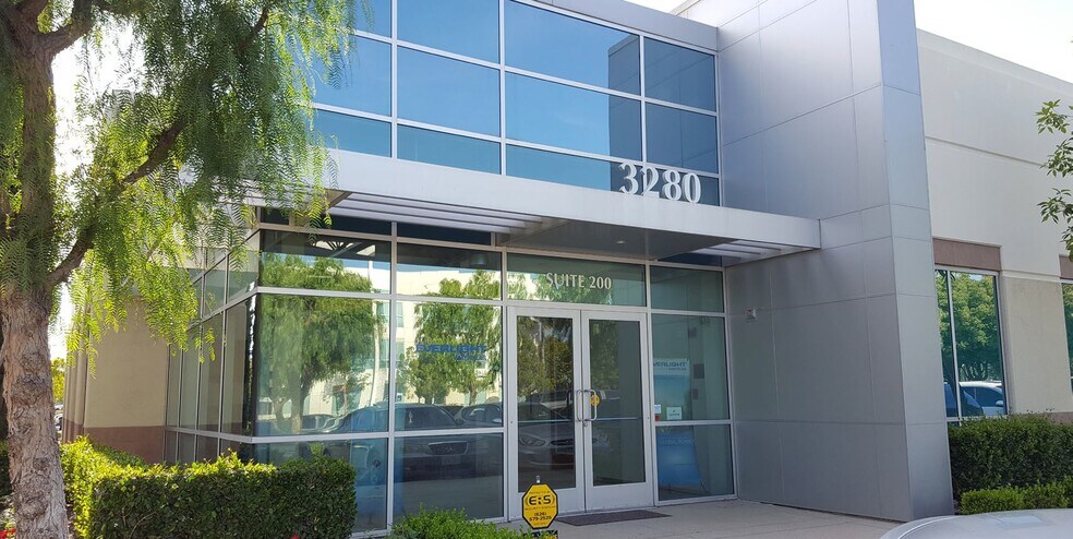 Primary Photo Of 3280 E Guasti Rd, Ontario Office For Lease