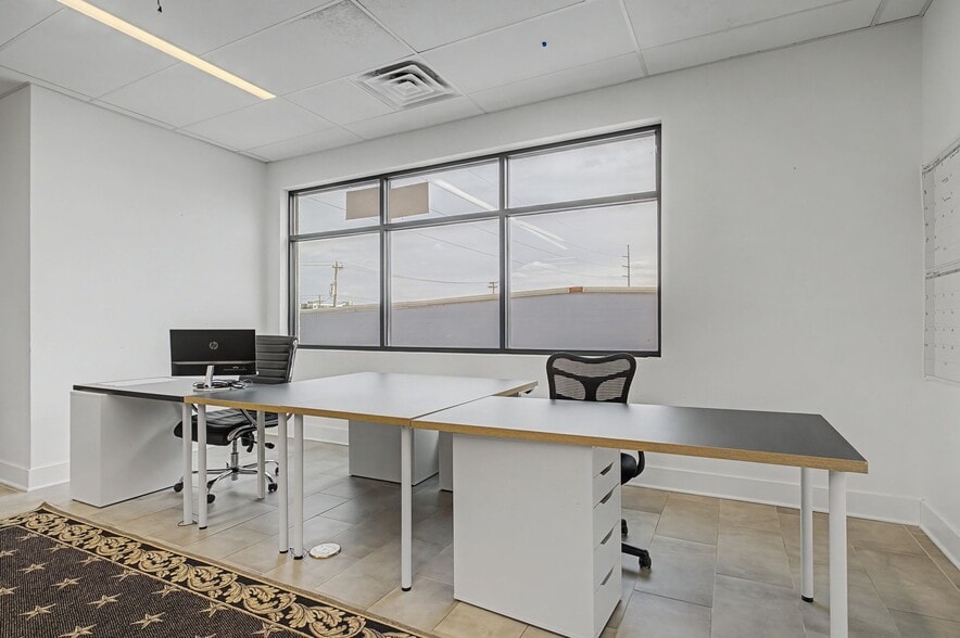 More Photos Of 6117 Centennial Blvd, Nashville Storefront Retail Office For Lease