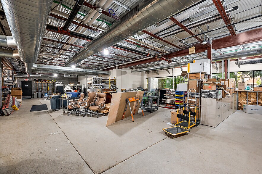 More Photos Of 43750 Garfield Rd, Clinton Township Office For Lease